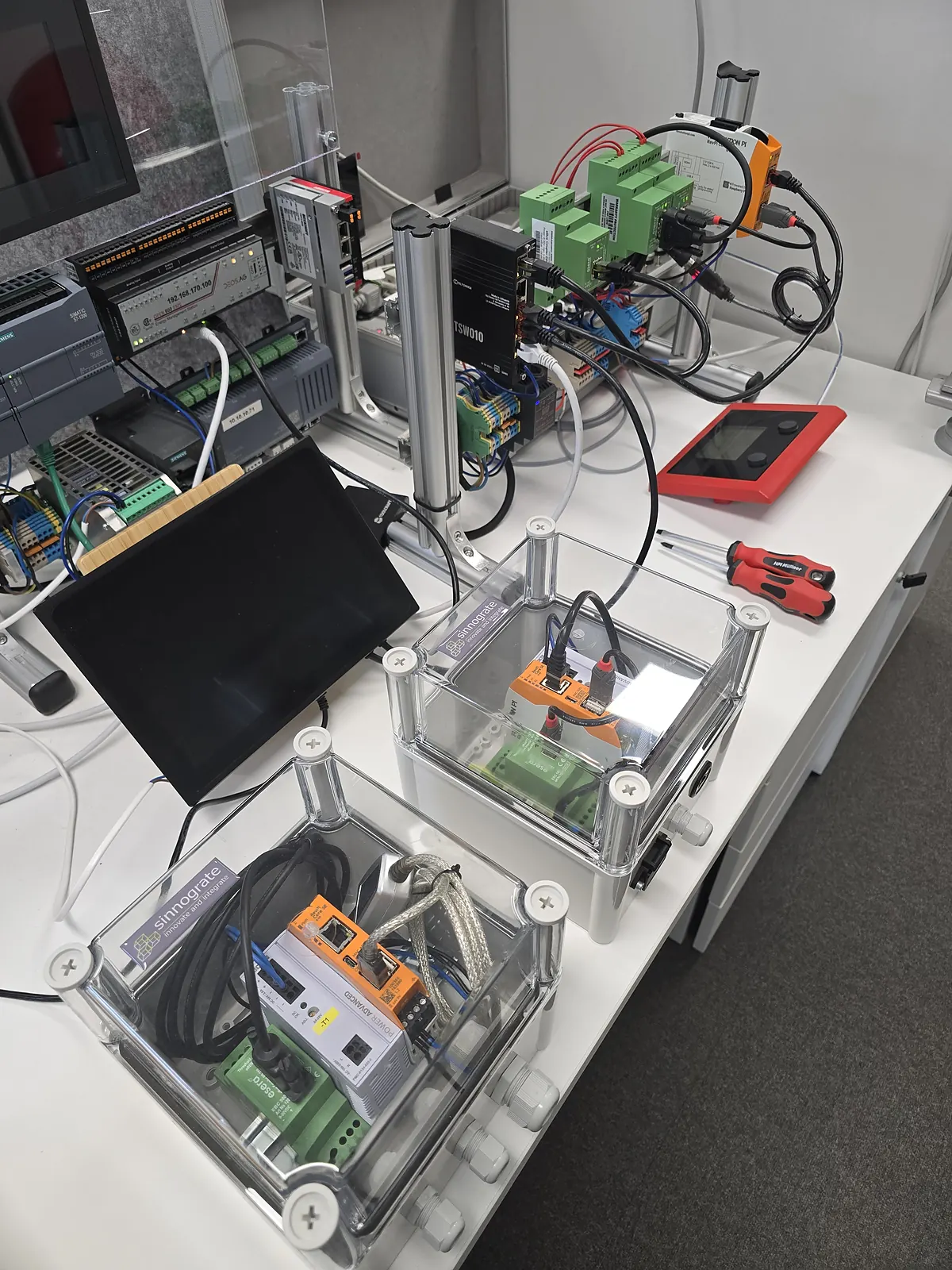 Lab setup with touch panel, controllers and measuring device